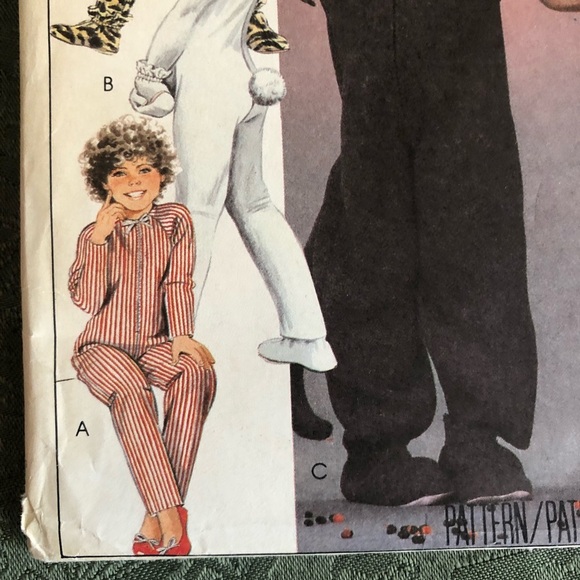 McCall’s 9233 pattern - size 4 - animal costumes for Halloween- theatre- skating - Picture 4 of 7